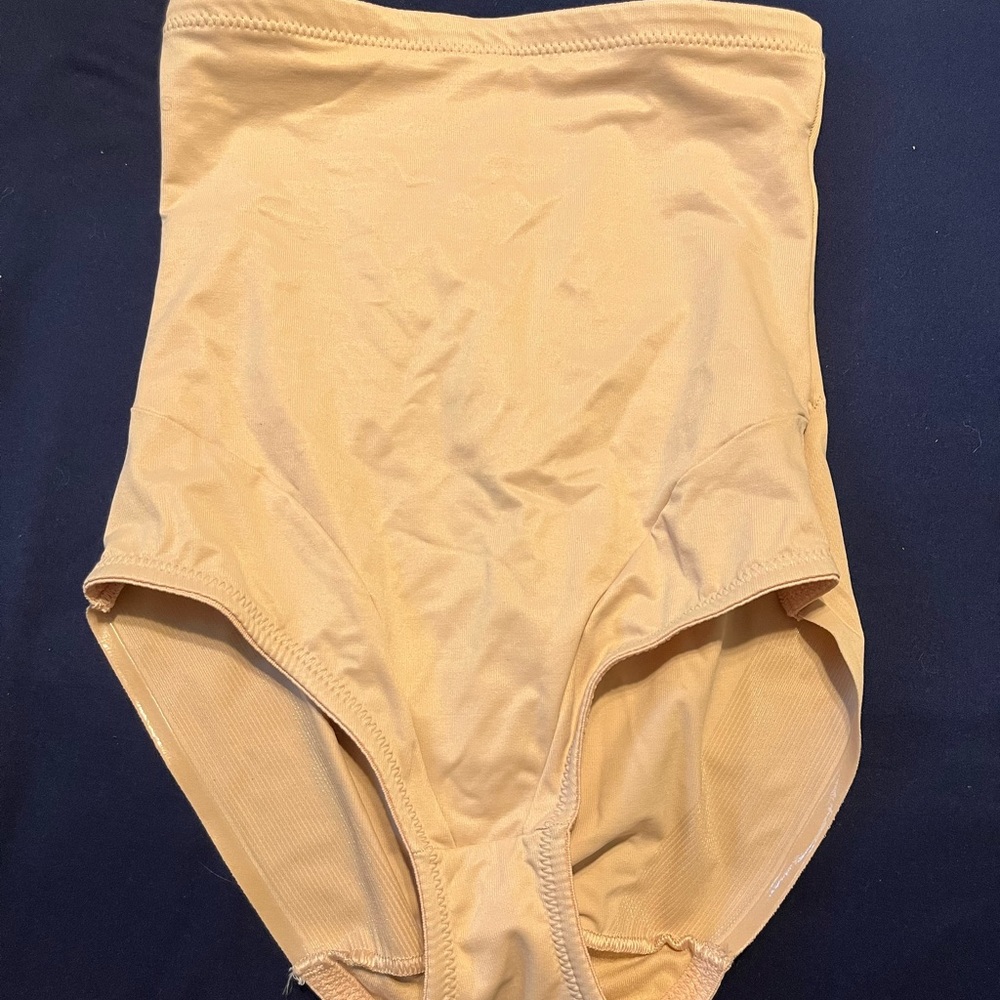 Shapewear size medium